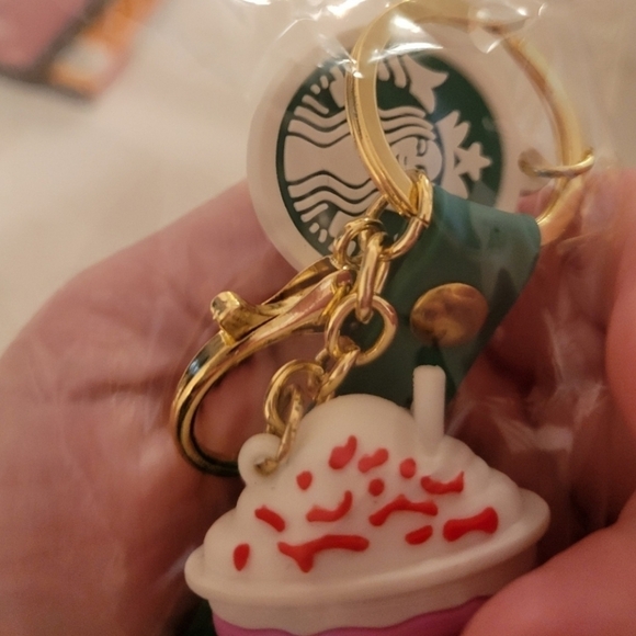 Starbuck keychain - Picture 6 of 6